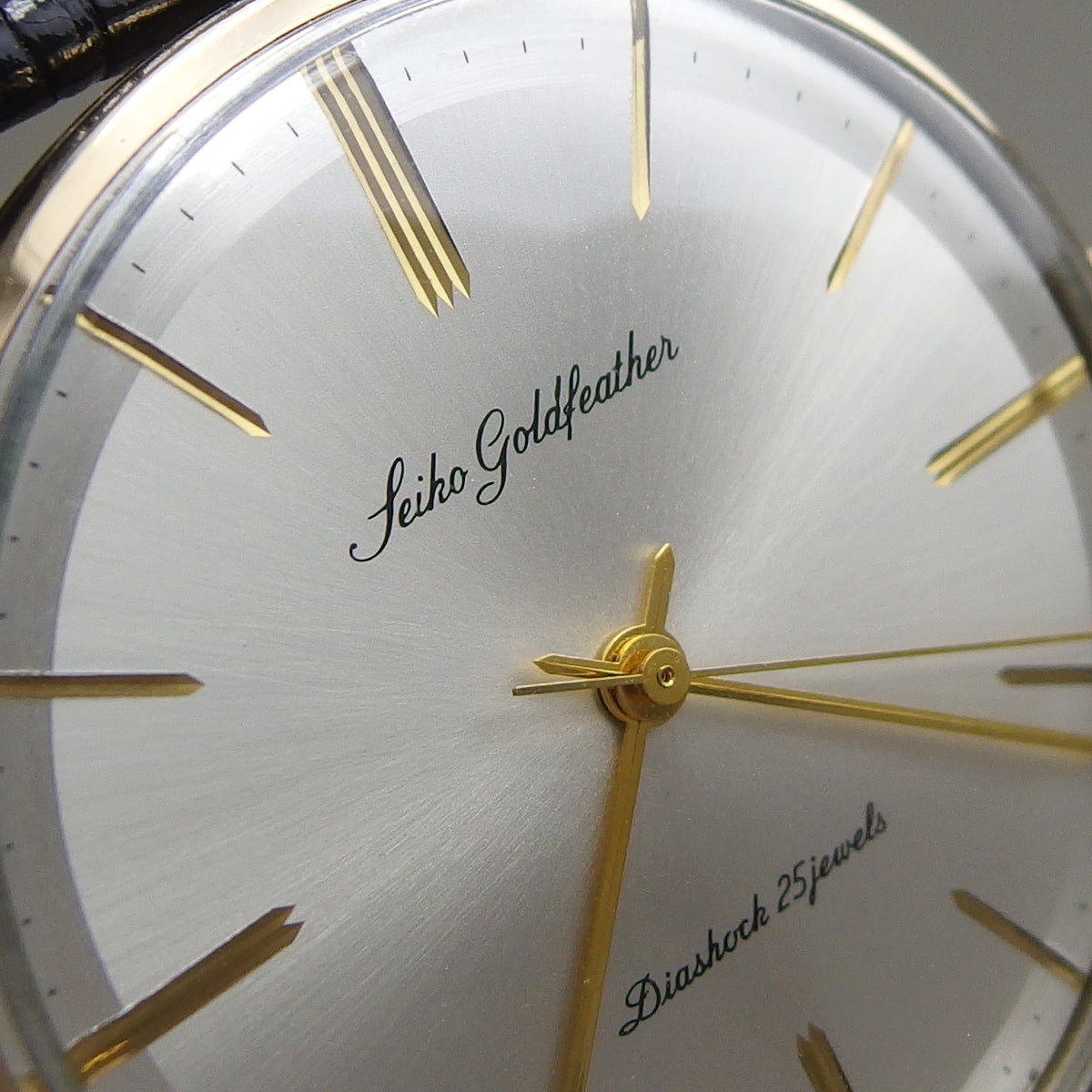 SEIKO ゴールドフェザー 25石 14KGF 手巻き J15002E セイコー ゴールドフェザー J15002E 14金張り 25石 手巻 OH済 昭和36年