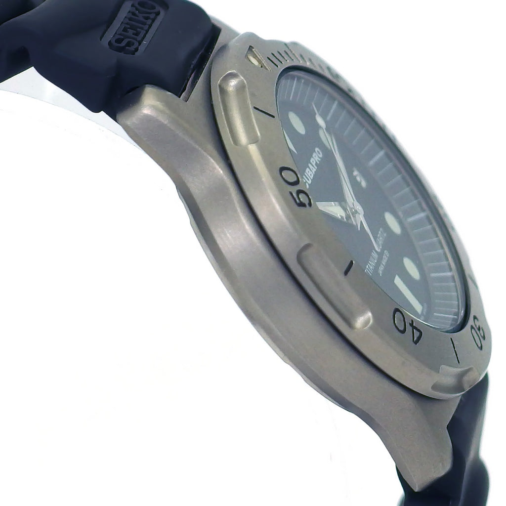 スキューバプロ WM008 チタニウムケース 日本製 クオーツ USED SCUBAPRO