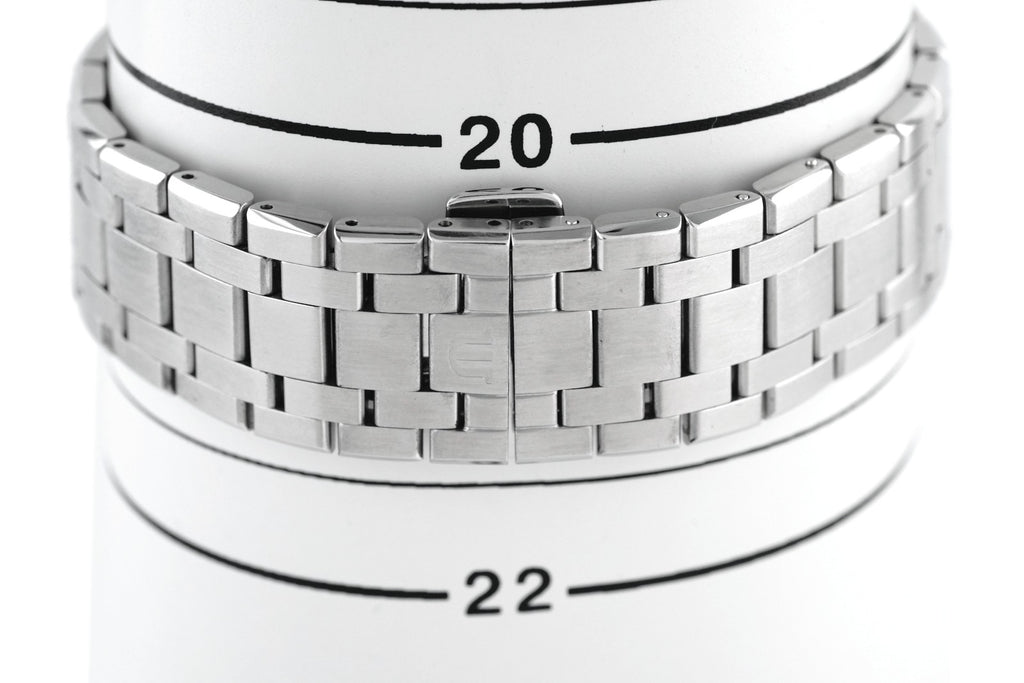 Maurice Lacroix Aikon Date AI1008-SS002-131-1 Quartz Purchased 2017 USED