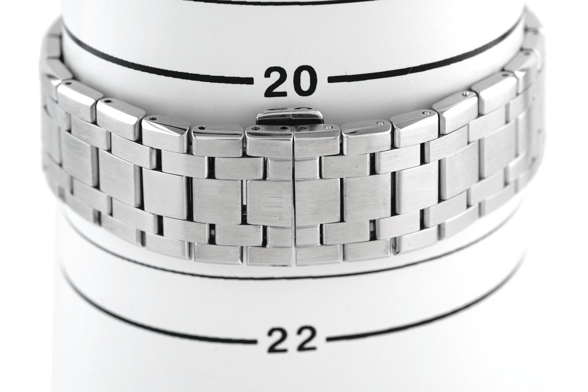 Maurice Lacroix Aikon Date AI1008-SS002-131-1 Quartz Purchased 2017 USED