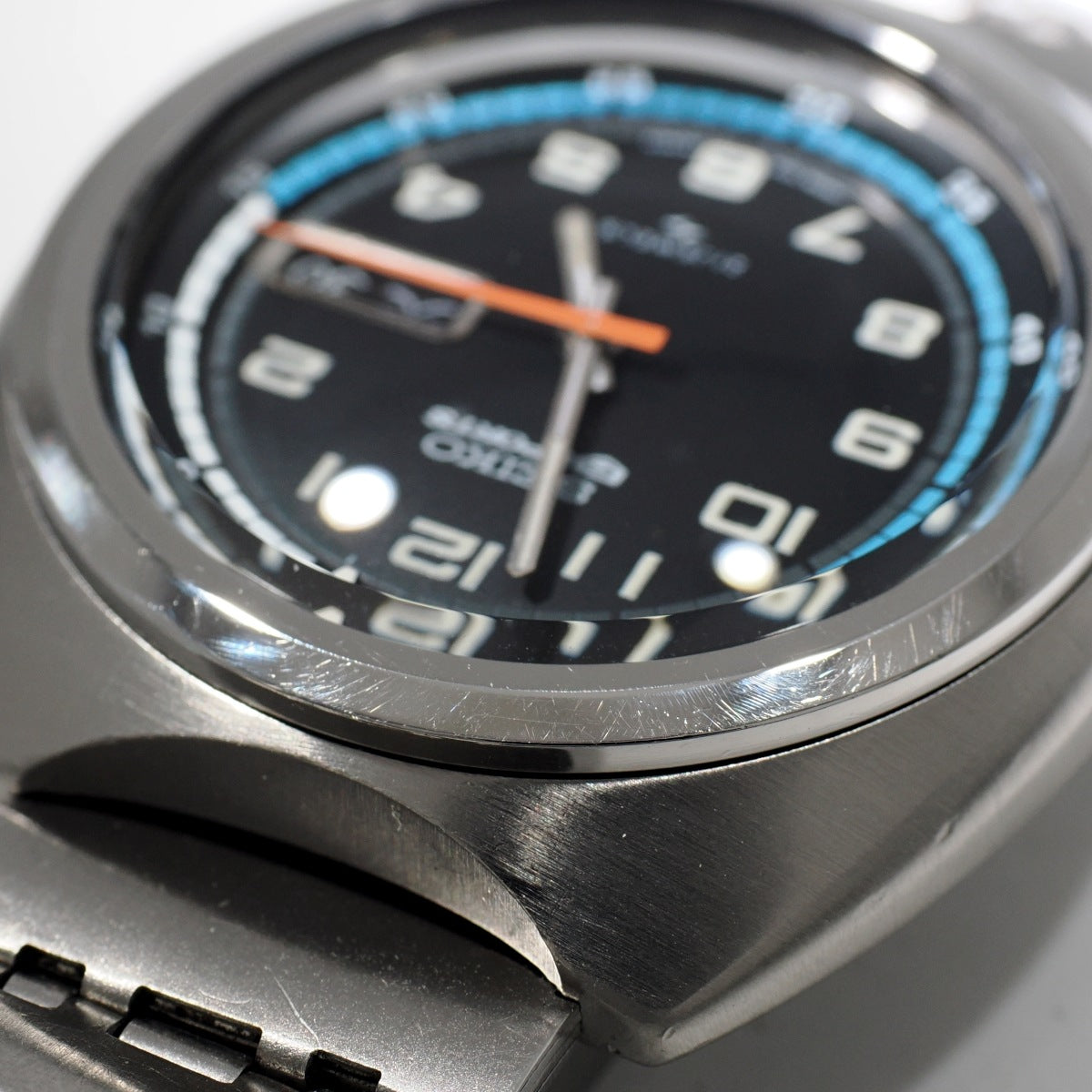 Seiko 5 Sports 7019-6040, original bracelet, Arabic dial, 21 jewels, automatic, serviced, manufactured in 1971 (Showa 46)