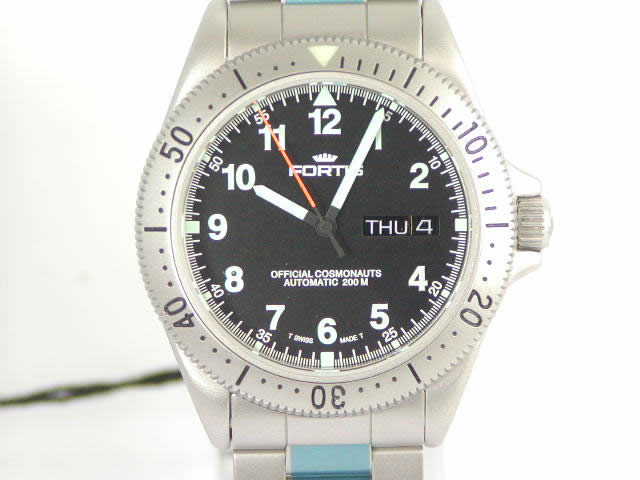フォルティス コスモノート ダイバー ブラック ブレス　610 2211M　　新品 Fortis