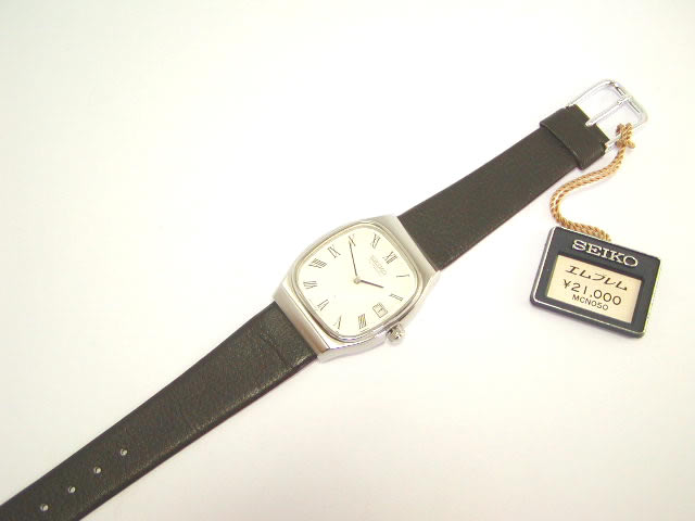 セイコー エンブレム 自動巻 1976年製 新古品