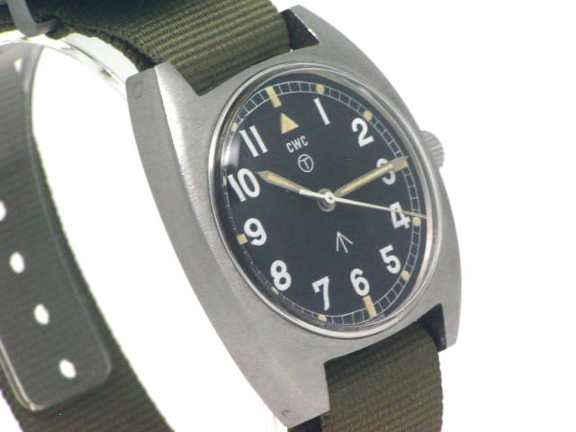 CWC 英国軍用時計 W10-6645-99 523-8290 スイス製手巻 OH済 1979年