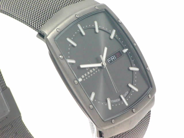 スカーゲン 396LTTM  メッシュ クオーツ チタン USED　