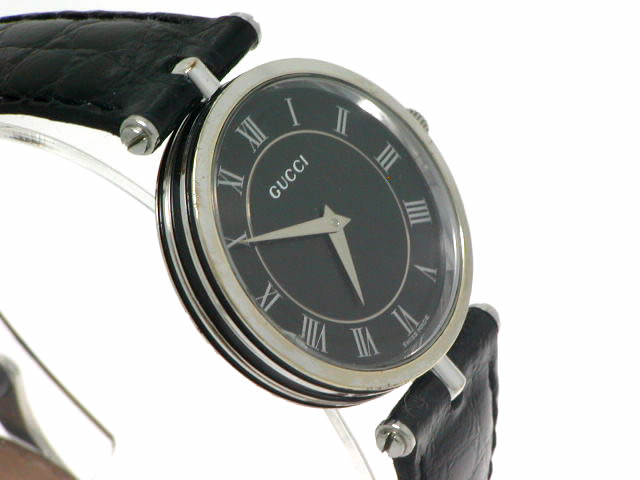 グッチ 2040M メンズサイズ クオーツ USED　Gucci