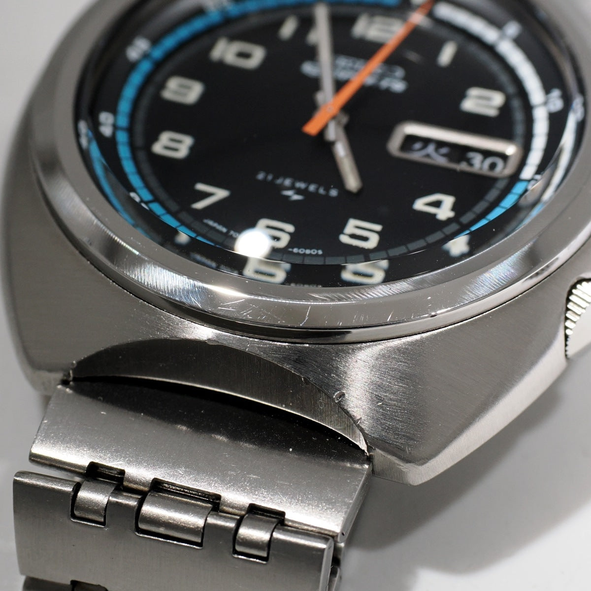 Seiko 5 Sports 7019-6040, original bracelet, Arabic dial, 21 jewels, automatic, serviced, manufactured in 1971 (Showa 46)
