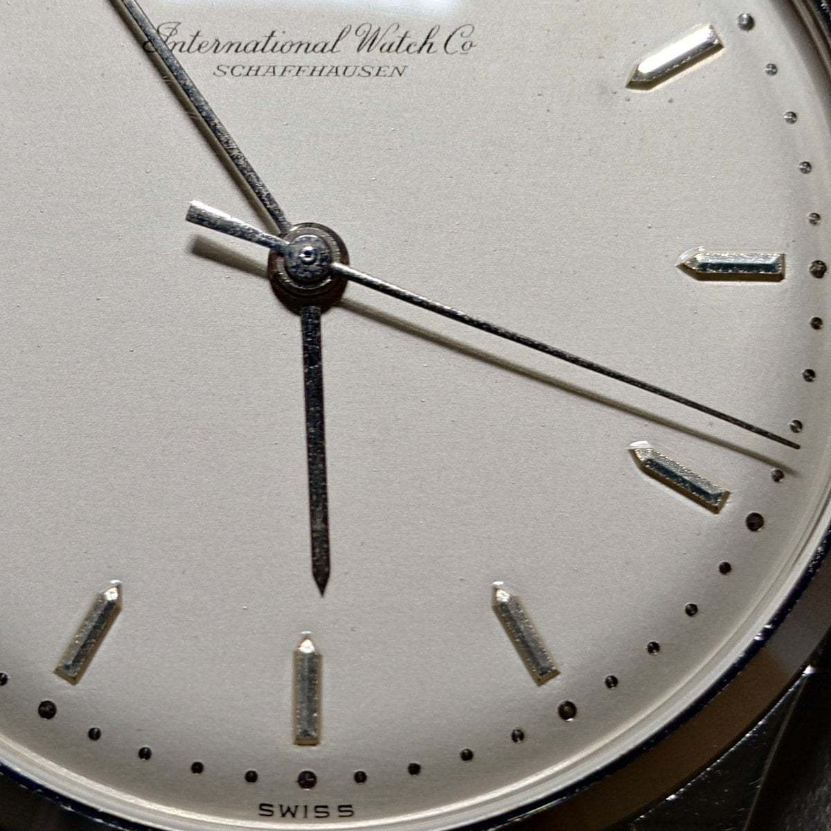 IWC Round Case Cal.89 Hand-wound with Original Buckle, Overhauled, Manufactured in 1963