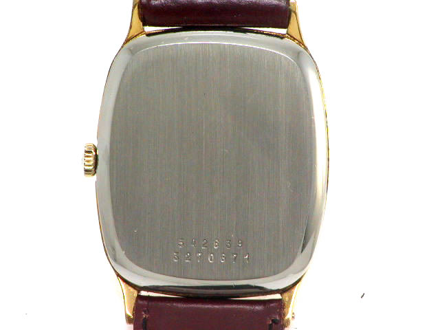 ユニバーサル ジュネーブ トノー GP 薄型 手巻 USED　1970年代　