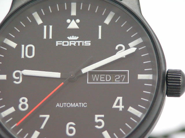 フォルティス パイロット プロフェッショナル ブラックケース 595 1841M　　新品 Fortis
