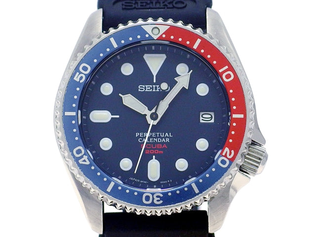 セイコー ダイバー SCUBA 200m 8F35-00A0 パーペチュアルカレンダー クオーツ USED Seiko