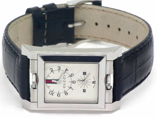 グッチ デュアルタイム 111 Dual クオーツ USED　Gucci