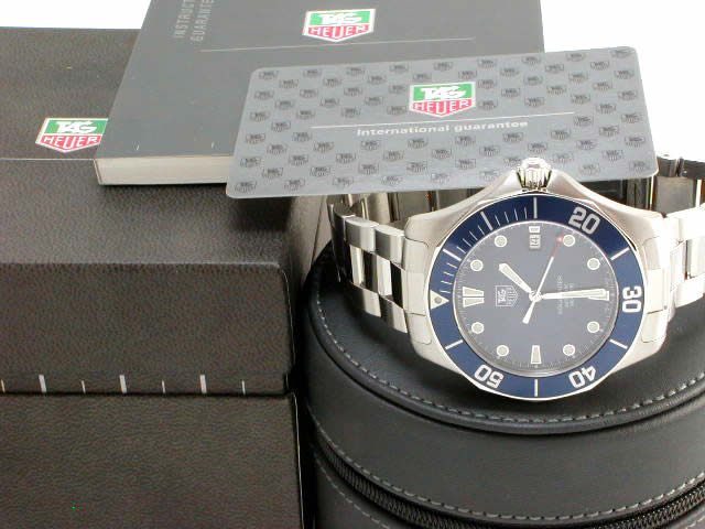 タグ・ホイヤー 2000アクアレーサー オートマチック 新品 青文字盤　TAG HEUER