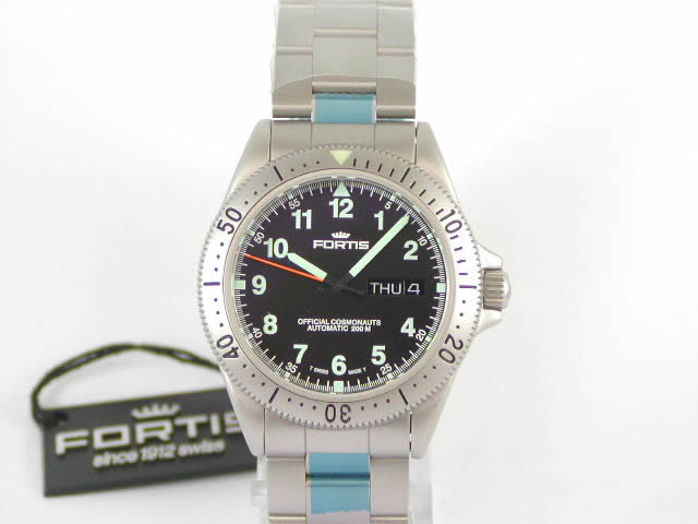 フォルティス コスモノート ダイバー ブラック ブレス　610 2211M　　新品 Fortis
