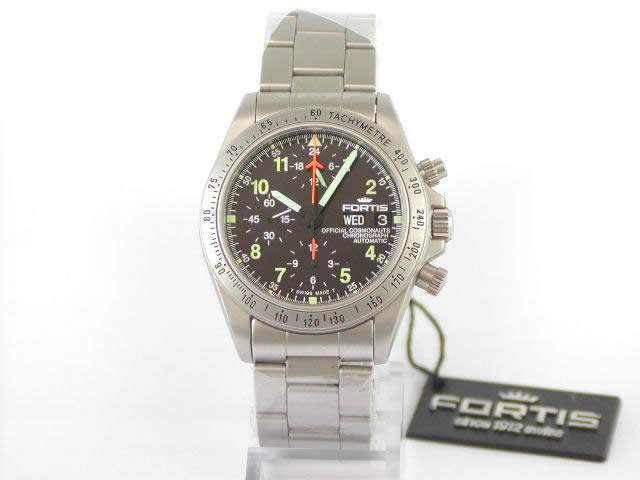 レマニア5100搭載！フォルティス コスモノート クロノグラフ デイ・デイト 602 2211M　　新品 Fortis