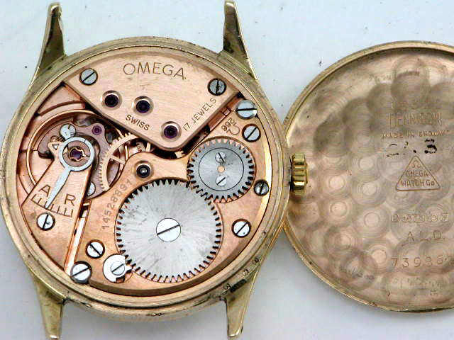 オメガ 9金ビンテージ 30mmキャリバー266 手巻 スモセコ 1950年代