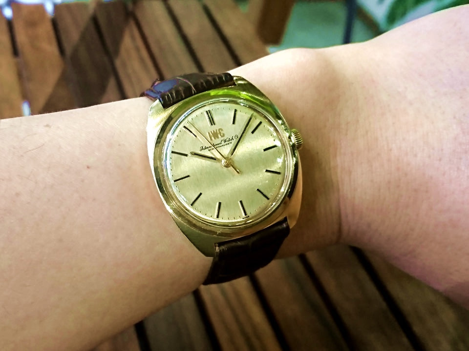 IWC Ref.R1014A 18KYG Cal.403 手巻 魚リューズ OH済 1971年製